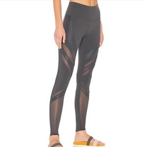 Alo yoga workout leggings